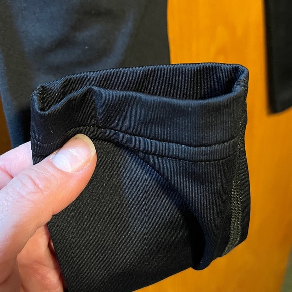 Under Armour Jet Black Active Leggings - Picture 5 of 11